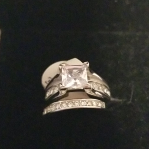 SALE! Sterling Silver 2 Carat Princess Cut Wedding Rings - Picture 5 of 7